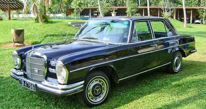 Mercedes 280 S-Class (1972) Saloon (Black) Mercedes 280 S-Class (1972) Saloon (Black)