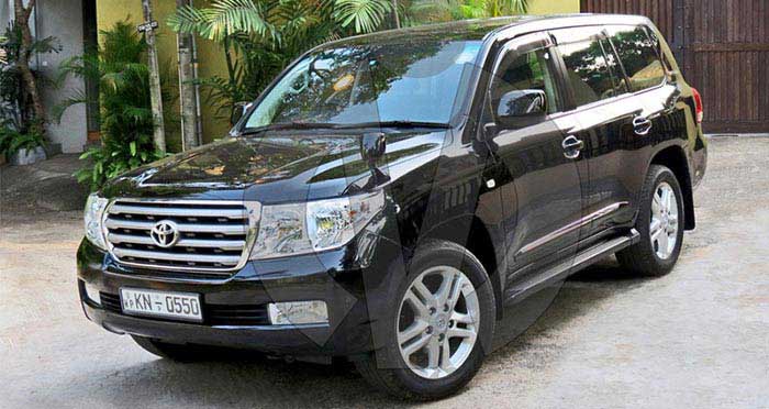 Toyota Land Cruiser 200 V8 Toyota Land Cruiser 200 V8