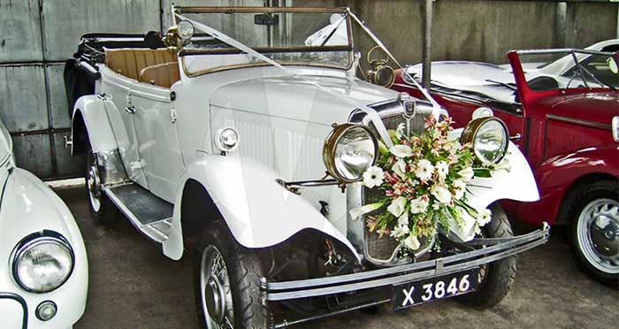 Morris 10 (1934) Open Top Tourer (White) Morris 10 (1934) Open Top Tourer (White)