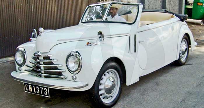Skoda Roadster (1949) Open Top (White) Skoda Roadster (1949) Open Top (White)