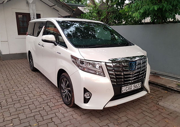 Toyota Alphard Executive Lounge Toyota Alphard Executive Lounge