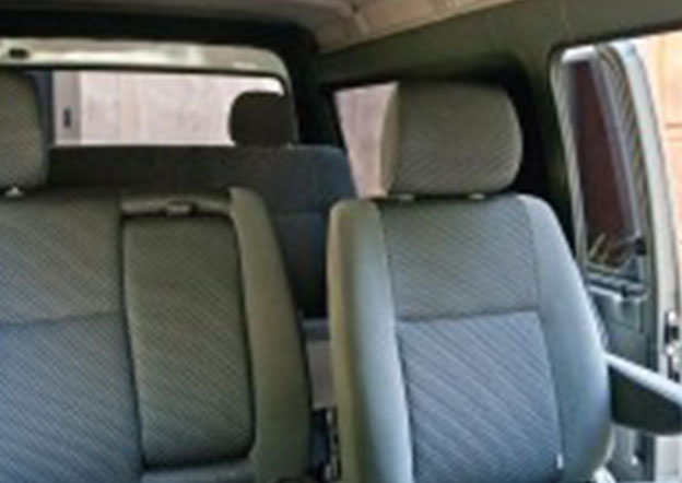 inside-Mitsubishi L300 6 Passenger Dual A/C inside-Mitsubishi L300 6 Passenger Dual A/C