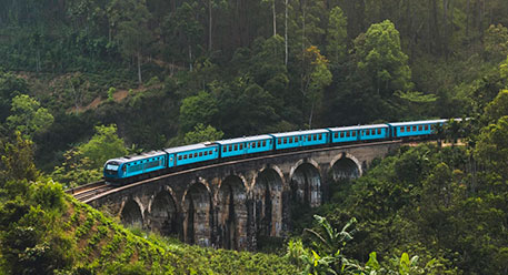 Travel by Bus and Train in Sri Lanka Travel by Bus and Train in Sri Lanka