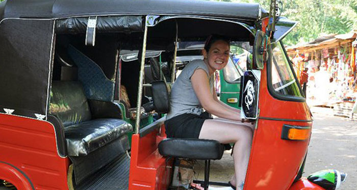 Tuktuk / Three Wheelers Tuktuk / Three Wheelers